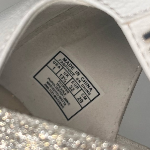 Micheal Kors kids sandals - Picture 4 of 5